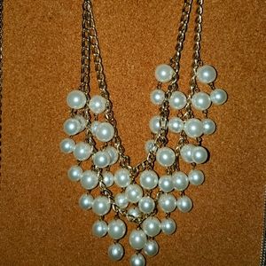 Pearl cluster necklace